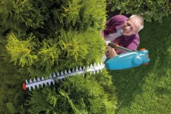 Heggenscharen > Gardena 18V heggenschaar telescopisch THS 42 cm incl. accu + lader