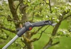 Snoeigereedschap > Gardena 18V telescopische takkenschaar 3,6m (P4A) Incl. 2.0Ah accu + lader