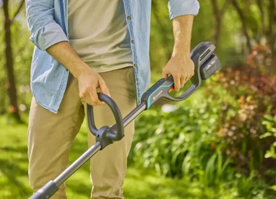 Grastrimmers > Gardena 18V trimmer PowerTrim 30 cm (zonder accu)