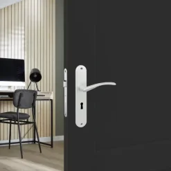 Deurbeslag Binnendeur|Deurklinken > KARWEI deurkrukset Italie langschild sleutel 56mm ANOX (mat aluminium)