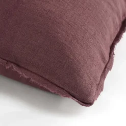 Kussen ruffled bordeaux 35 x 25 cm