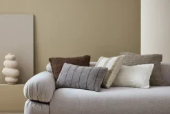 Kussen streep off white 55 x 35 cm