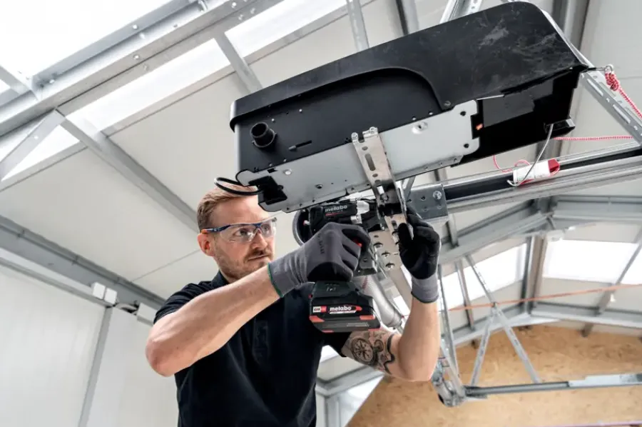 Overig Accu Gereedschap|Sleutels- En Doppensets > Metabo 18V slagmoersleutel 300Nm (zonder accu)