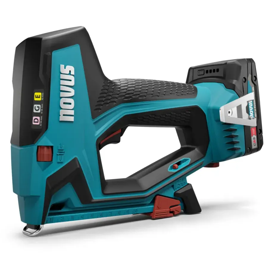Tackers > Novus 18V tacker J-551 systembox incl. 2.0Ah accu + oplader en draadnieten
