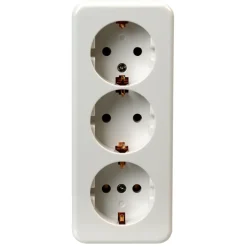 Opbouw Schakelmateriaal|Stopcontacten & Overige Contactdozen > OK 3-voudig geaard stopcontact opbouw wit