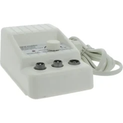 Audio & Video Accessoires > Q-link signaalversterker 2 uit regelbaar wit