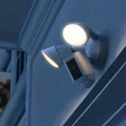 Elektronische Beveiliging > Ring Floodlight Camera Wired Plus Wit