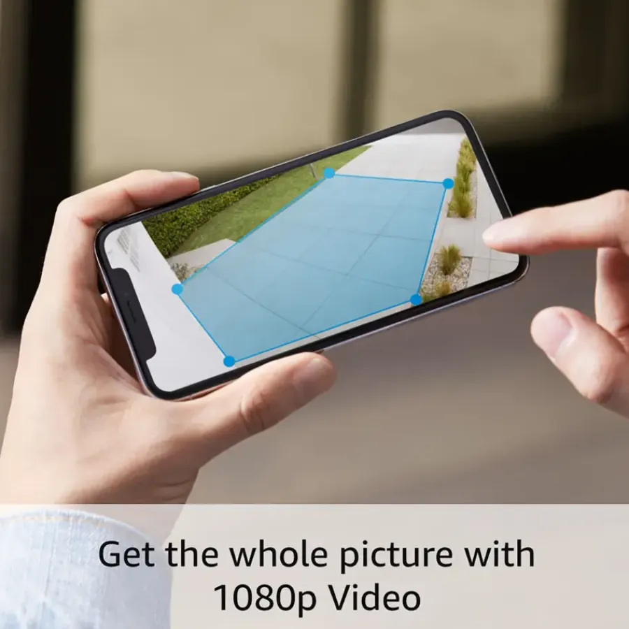 Elektronische Beveiliging > Ring Spotlight Camera Plus Plug-in Zwart