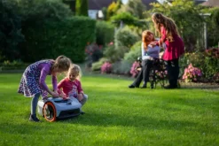 Grasmaaiers|Robotmaaiers > Segway Navimow robotmaaier i105E draadloos 500 m²