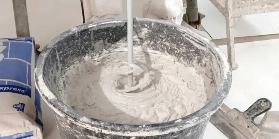 Toebehoren & Benodigdheden > SKIL beton- & verfmenger (mixer) 1016AA 1200W inclusief universele mengstaaf