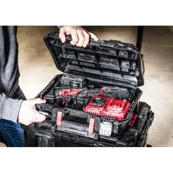 Gereedschapskisten & Opbergsystemen > SKIL Compacte stapelbare gereedschapskoffer met universele insert