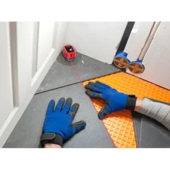 Kruislijnlasers|Waterpassen > SKIL digitale waterpas en lijnlaser 4,5m 1900AA incl. muurhouder en hoekhulpstuk