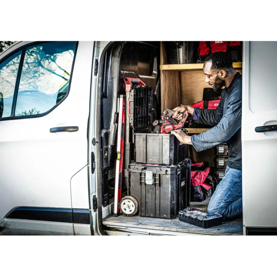 Gereedschapskisten & Opbergsystemen > SKIL Middelgrote stapelbare gereedschapskoffer met universele insert