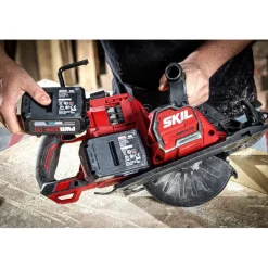 Accu Cirkelzaag|Zaagmachines & -tafels > SKIL 20V cirkelzaag 3572EA XP brushless 66mm incl. 2x 4,0Ah accu + snellader