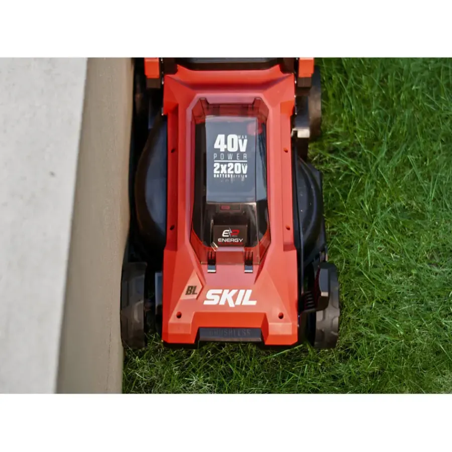 Grasmaaiers > SKIL 20V grasmaaier 0130BA brushless 34cm + 2 accu's 2,0Ah + snellader