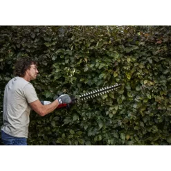 Heggenscharen > SKIL 20V heggenschaar 0440CA 55cm brushless (zonder accu)