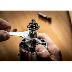 Overig Accu Gereedschap|Frees, Slijp & Schaafmachines > SKIL 20V kantenfrees / handfrees 3170CA brushless (zonder accu)