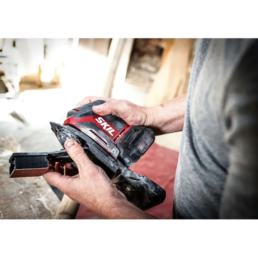 Accu Schuurmachine|Schuurmachines > SKIL 20V multischuurmachine Compact Brushless 3720CD incl. 24 schuurbladen en 3 schuurhulpstukken (zonder accu)