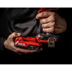 Overige Elektrisch Gereedschap Accessoires > SKIL 20V startset accu 2.0Ah USB-C + PD-lader 3143AA