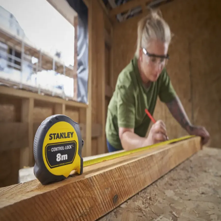 Rolbandmaten > STANLEY rolbandmaat Control-Lock 8 meter