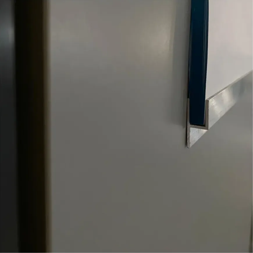 Stoelprofiel mat aluminium 26x8x1x1000 mm