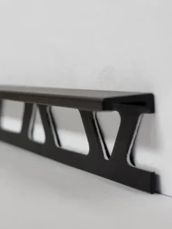 Tegelprofiel recht mat zwart metaal 10 mm 270 cm
