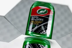 Auto Reinigings- & Poetsmiddelen > Turtle Wax Black in A Flash 52855 GL 300ml