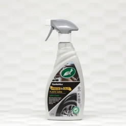 Auto Reinigings- & Poetsmiddelen > Turtle Wax 54148 inside & out plastic shine 500ml