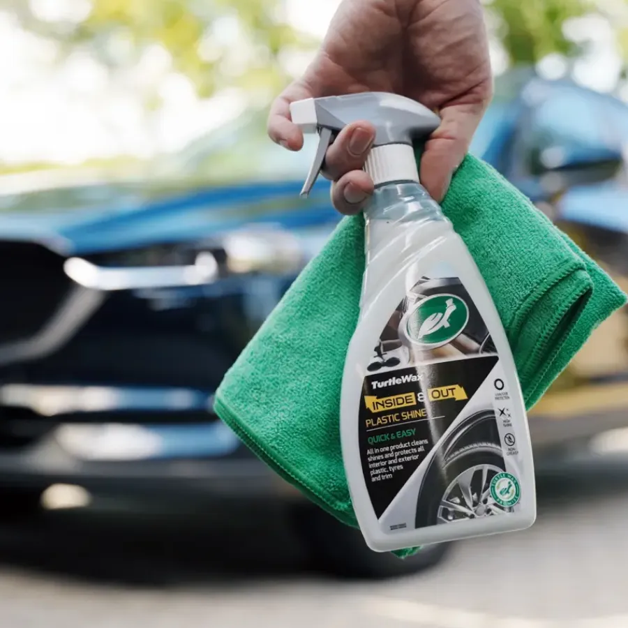 Auto Reinigings- & Poetsmiddelen > Turtle Wax 54148 inside & out plastic shine 500ml